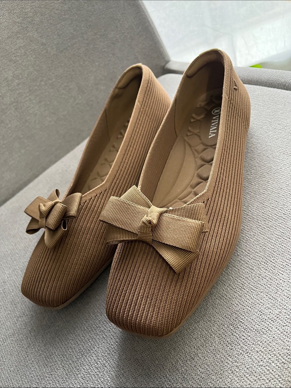 VAVAIA Camel Knit Bow Ballet Flats
